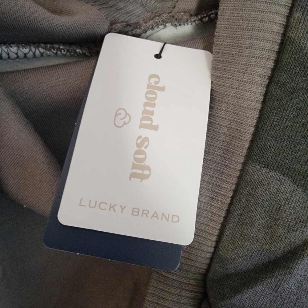 Lucky Brand NWT Camo Chill at Home Hoodie Size XL - Picture 8 of 9